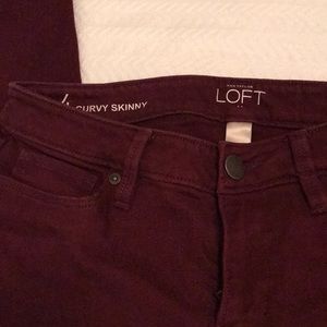 Loft Curvy Skinny Jeans Burgundy Color
